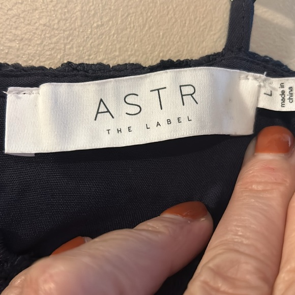 NWT, ASTR the label lace dress in navy, L - Picture 3 of 9